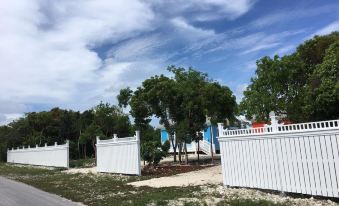 Mangrove Cay Sea View Villas