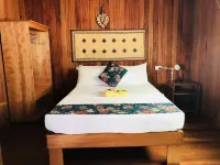 Qua Roviana Motel
