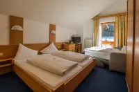 Erlebnishotel Fendels Hotels in Fendels