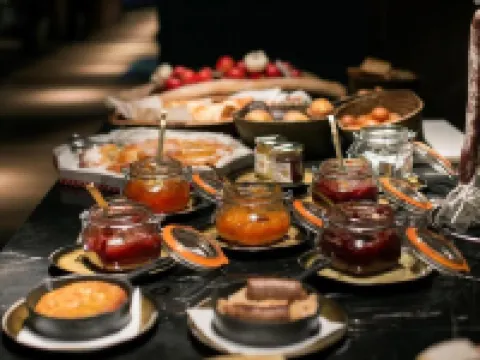 يوربان ترافالجار  هوتل