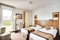 Brit Hotel de La Côte des Havres Các khách sạn ở Lessay