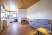 Petit Cadeau - Happy Rentals
