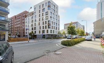 One Bedroom Apartment Okrzei by Renters