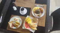 Beachfront Hotel Tramonto - Завтрак