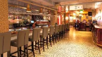 Lawlors Hotel - bar