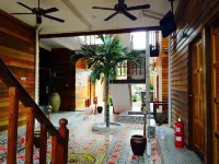 Kampong Pinang Sebatang Hôtels à : Masjid Tanah