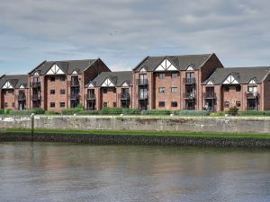 Harbour House - Donnini Apartments