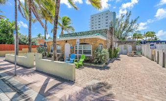 Hollywood Beachside Boutique Suite