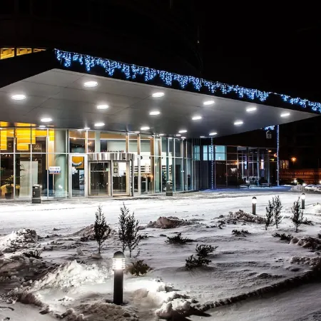 Slavyanskaya Hotel Отели рядом с достопримечательностью «Комплекс «Минск-Арена»»