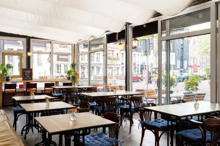 Renaissance Amsterdam Hotel Отели рядом с достопримечательностью «Музей фотографии Хауса Марселя»