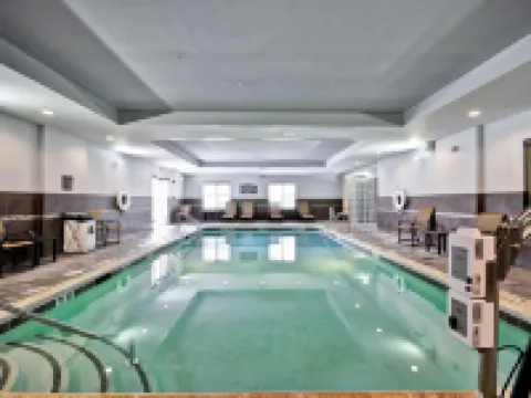 ホームウッド スイーツ バイ ヒルトン サウジントン コネチカット サウシングトンのホテル