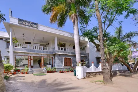 Hotel Gorbandh Mount Abu by SAH