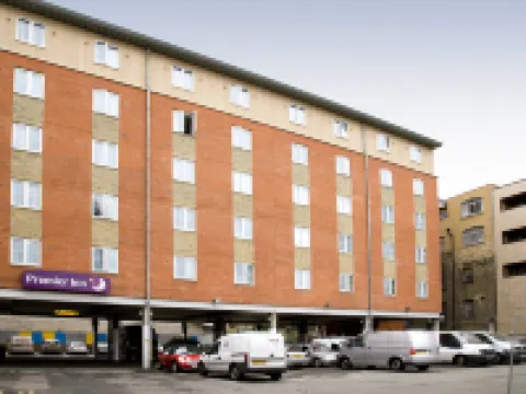 Premier Inn London Tower Bridge Hotels near Tower Bridge