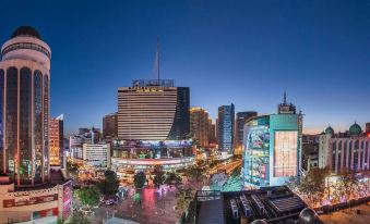 Kunming Day Youth Hotel (Nanping Street Dongfeng Square)