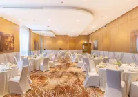 Embassy Suites by Hilton Doha Old Town - Aamiainen