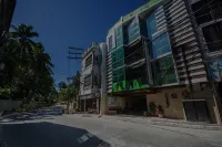 Emerald Island Hotel