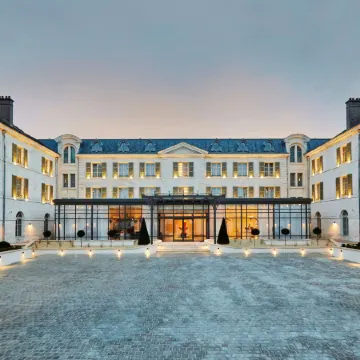Licorne Hotel & Spa Troyes MGallery Отели рядом с достопримечательностью «Музей Сен-Луп»