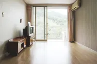 Hoengseong Coresco Chiaksan Condo