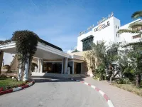 Riviera Hotel - Family Only Hotels in Akouda