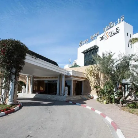 Riviera Hotel - Family Only