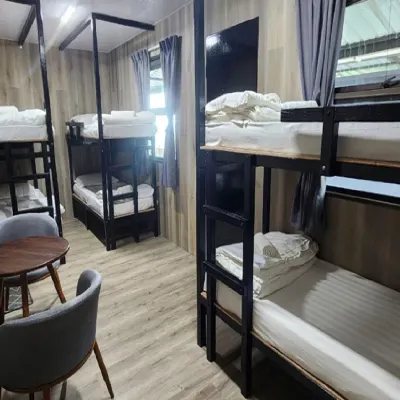 The Box Hotel Hotels near Hounon Ridge Farmstay & Camping