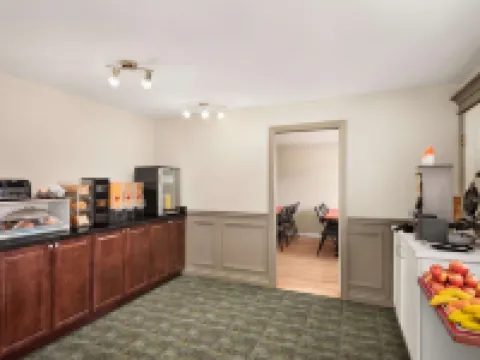 Travelodge by Wyndham Salmon Arm Hotels in Salmon Arm