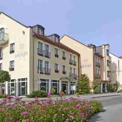 Hotel Henry Hotel Exterior