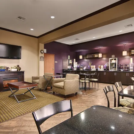 Best Western Giddings Inn  Suites