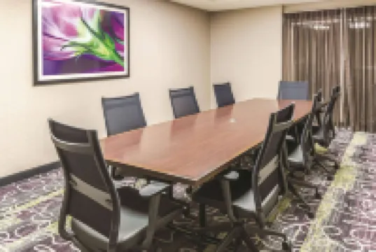 ลากินตา อินน์แอนด์สวีทส์ บายวินด์แฮม แกรนด์จังก์ชั่น โรงแรมในแกรนด์จังก์ชั่น