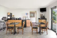 Super 8 by Wyndham Abingdon VA - breakfast