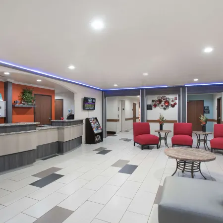 Super 8 by Wyndham Claremore OK