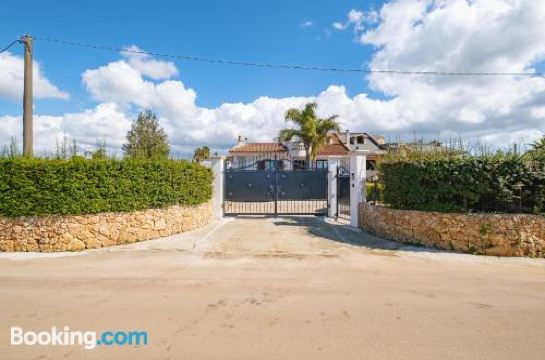 Dependance Specchia with Pool - Housity