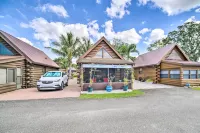 Okeechobee Cabin in Waterfront Community with Dock!