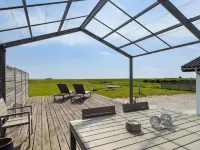 "Gundborg" - 100m from the Sea