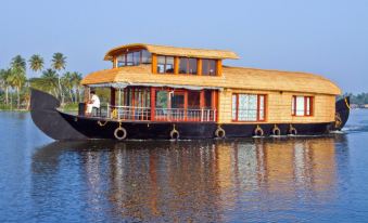 Upper Deck Boathouse