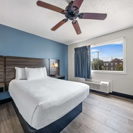 SureStay Hotel by Best Western Virginia Beach Royal Clipper Отели рядом с достопримечательностью «Кроатан-Бич»