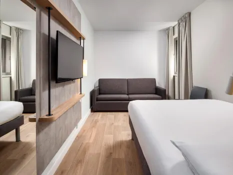 Ibis Budget Beauvais Aeroport Hotels near Scp Jallu Baclet Beauvais