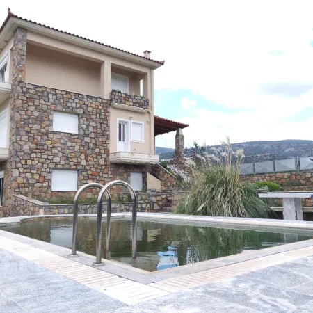Dimitris Vaso’s Villa with Sea and Mountain View_