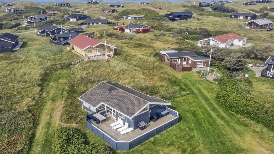 "Mitre" - 300m from the Sea
