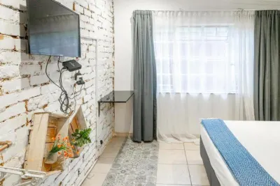 Keeya Properties Hotels near Van Wouw Museum