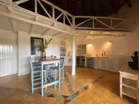 Casa Bambu - Charming Villa in the Heart of Nature Hotel in zona Playa Poncho