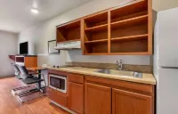 Extended Stay America Select Suites - Lake Worth Hotels in Lake Worth