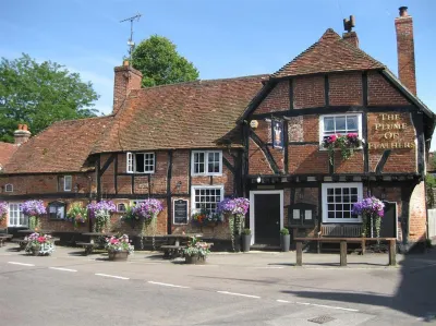The Plume of Feathers Các khách sạn gần Farnham Maltings