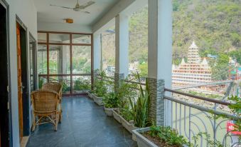 Hotel Ishan - A Ganges Riverside Retreat by Salvus