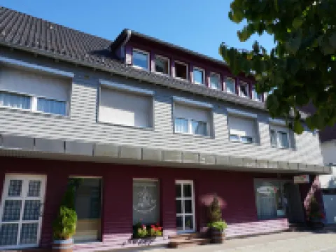 Pension-Zur-Rose Hotels in Schonaich