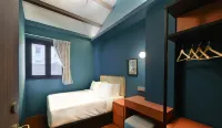 Dream Chaser Boutique Capsule Hotel
