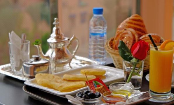 1. 아파트 호텔 모..