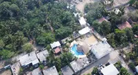 Hotel Ashly Loma Larga