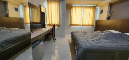 Apartemen Solo Paragon by Cariapartemen-id Отели рядом с достопримечательностью «Balekambang Park»