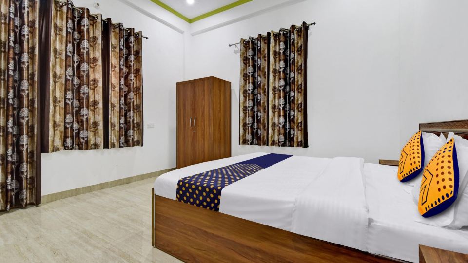Hotel O Blue Moon Palace